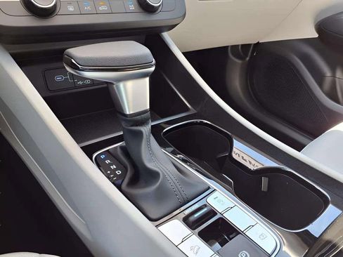 New 2026 Hyundai Tucson SE FWD image 9