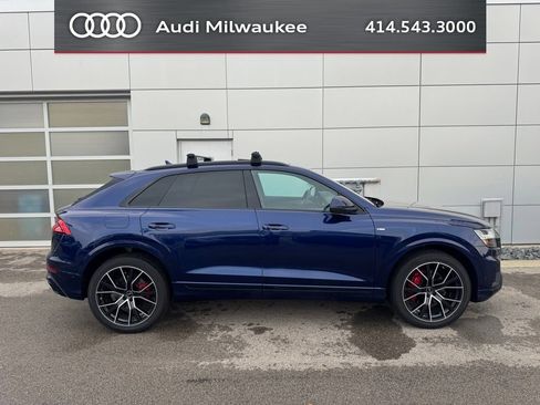 Used 2023 Audi Q8 Premium Plus w/ Premium Plus Package AWD/4WD image 2