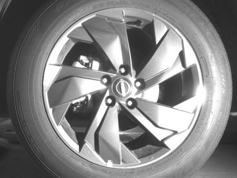 Used 2025 Nissan Rogue SV FWD image 12