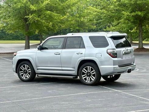 Used 2019 Toyota 4Runner Limited AWD/4WD image 4