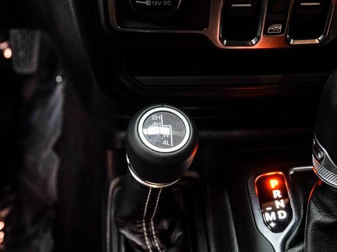 Used 2023 Jeep Gladiator Overland w/ LED Lighting Group image 18