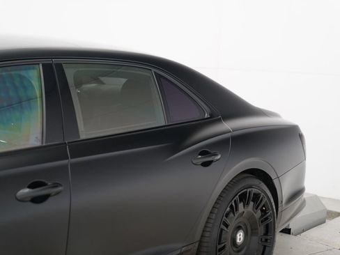 Used 2023 Bentley Flying Spur S V8 AWD/4WD image 52