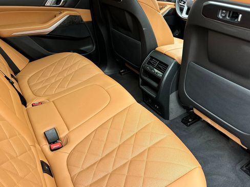 Used 2024 BMW X5 xDrive50e w/ Parking Assistance Package image 29