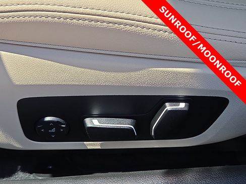 Used 2025 BMW M240i Coupe RWD image 14
