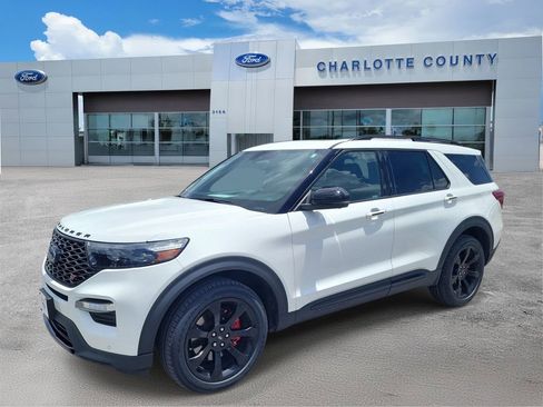 Used 2022 Ford Explorer ST w/ Equipment Group 401A AWD/4WD image 2