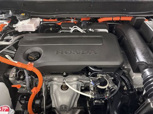 Used 2025 Honda CR-V Sport image 32