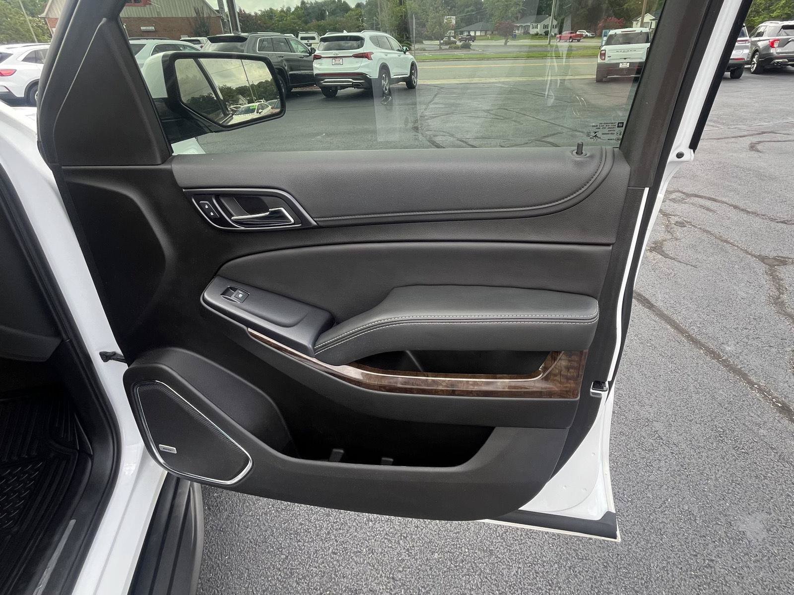 Used 2019 Chevrolet Suburban LT AWD/4WD image 33