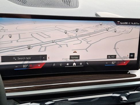 Used 2026 BMW X5 xDrive50e w/ Climate Comfort Package image 14