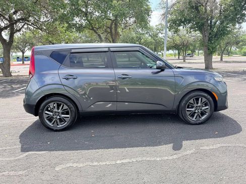 Used 2020 Kia Soul EX FWD image 9