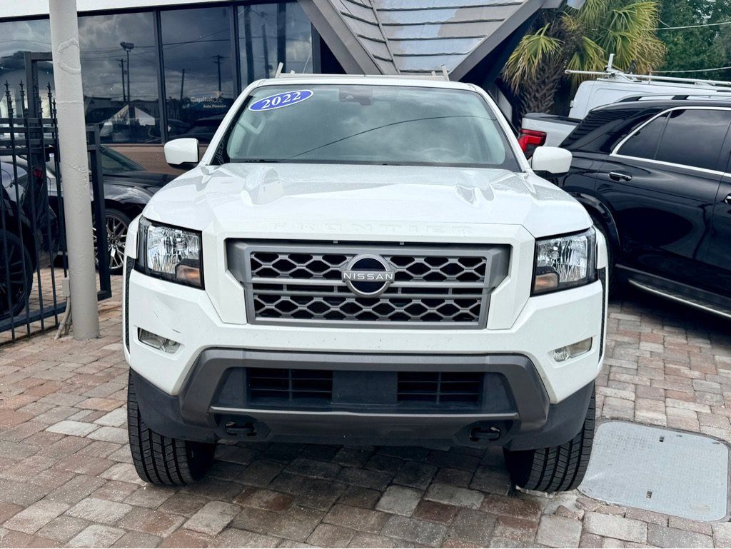 Used 2022 Nissan Frontier SV AWD/4WD image 3