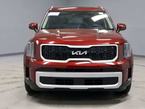 Used 2024 Kia Telluride EX w/ EX Captain's Chair Package AWD/4WD image 7