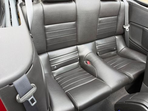 Used 2011 Ford Mustang GT Premium w/ Comfort Pkg RWD image 15