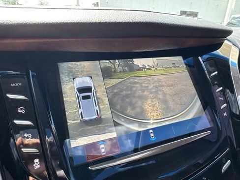 Used 2017 Cadillac Escalade Luxury AWD/4WD image 23