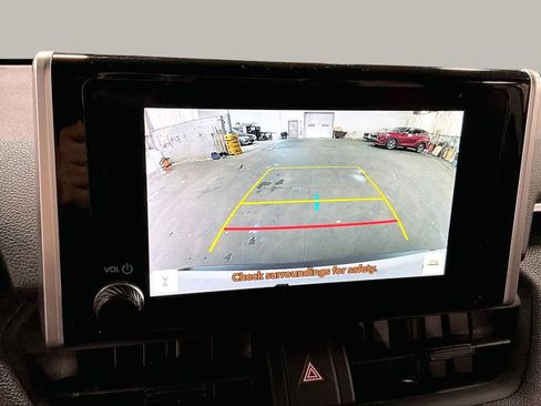 Used 2025 Toyota RAV4 XLE w/ Convenience Package AWD/4WD image 27