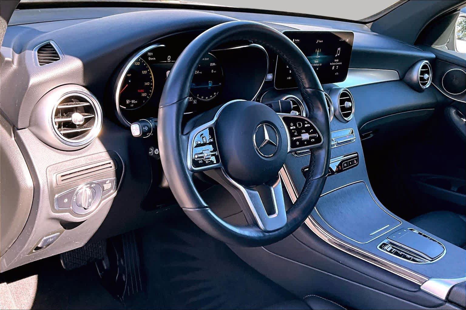 Used 2022 Mercedes-Benz GLC 300 4MATIC image 17