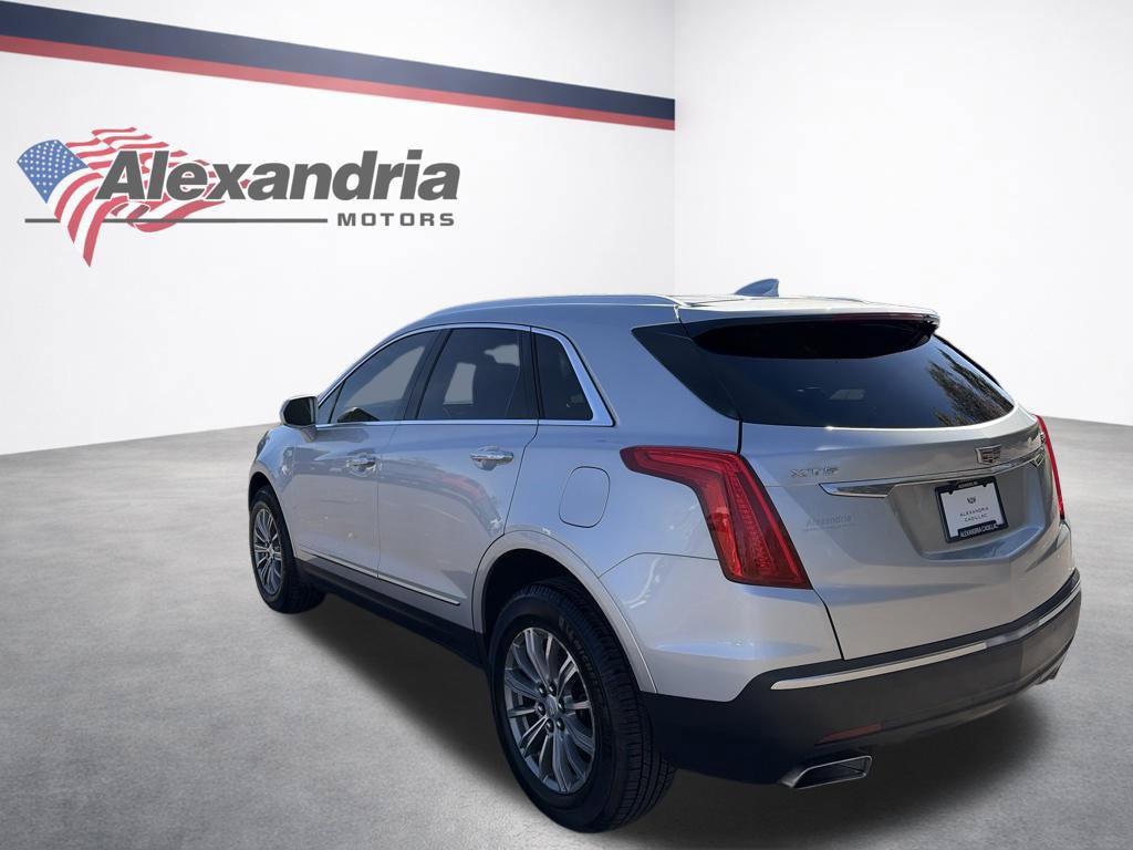 Used 2017 Cadillac XT5 Luxury w/ Driver Awareness Package FWD image 8