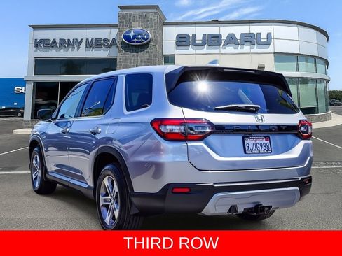 Used 2024 Honda Pilot EX-L image 4