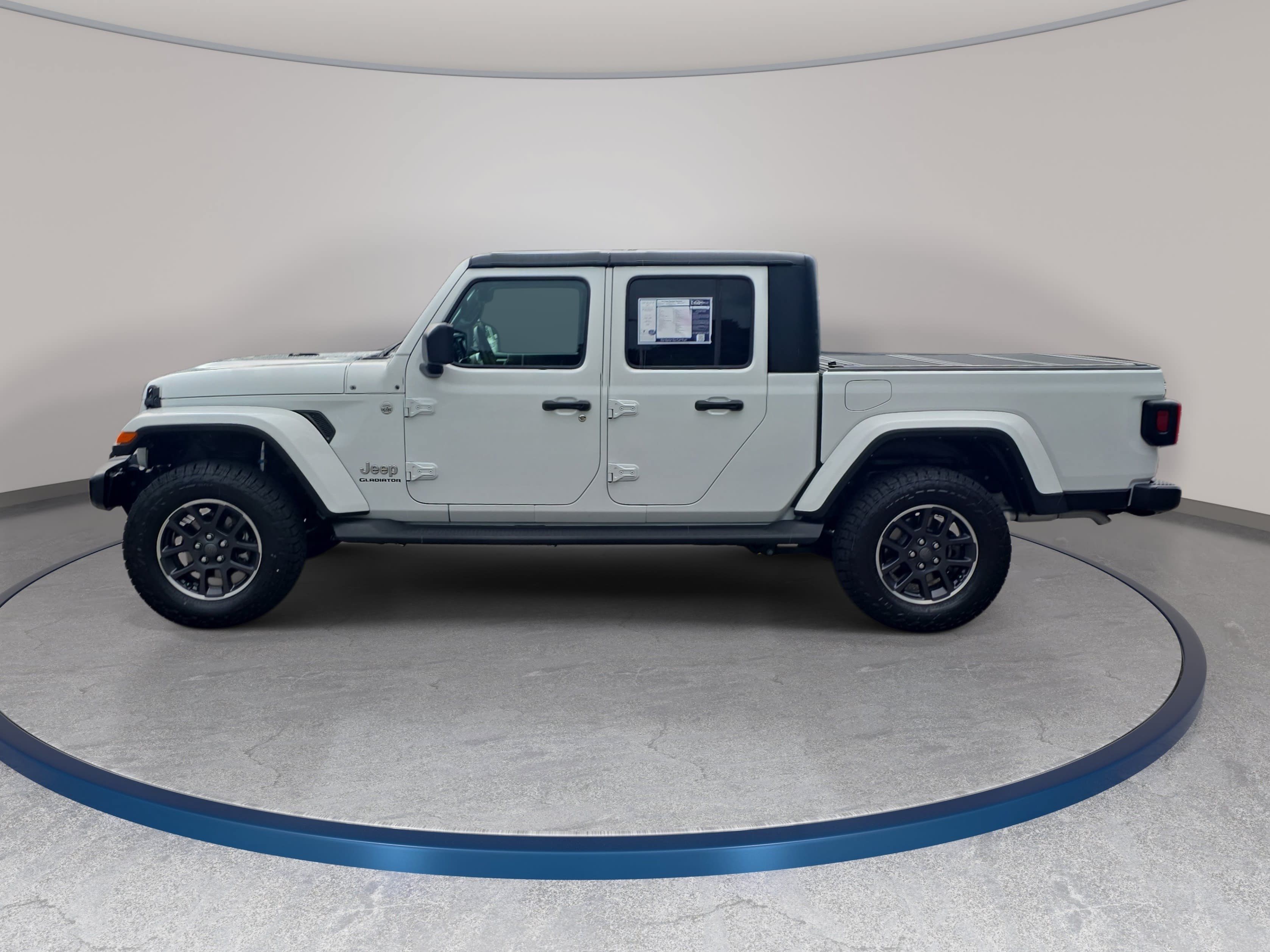 Used 2022 Jeep Gladiator Overland w/ Popular Equipment Package AWD/4WD image 8