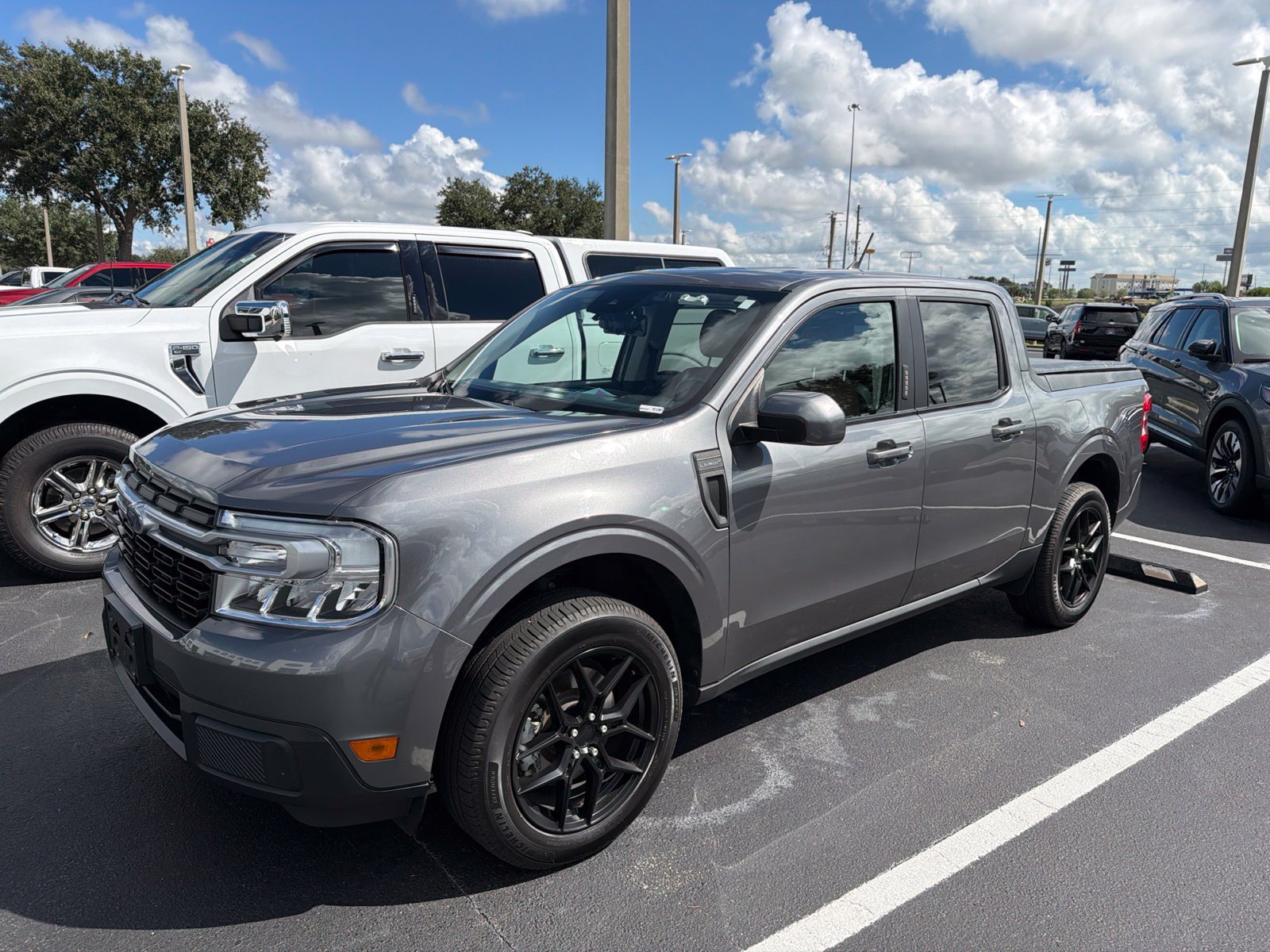 Used 2023 Ford Maverick Lariat FWD image 6