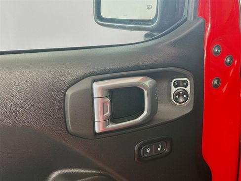 Used 2024 Jeep Gladiator Sport image 17