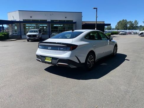 New 2026 Hyundai Sonata Blue FWD image 5