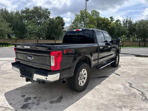 Used 2019 Ford F250 Lariat w/ Chrome Package AWD/4WD image 5