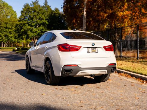 Used 2017 BMW X6 sDrive35i image 9