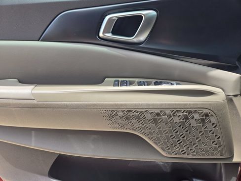 New 2026 Kia Carnival FWD image 18