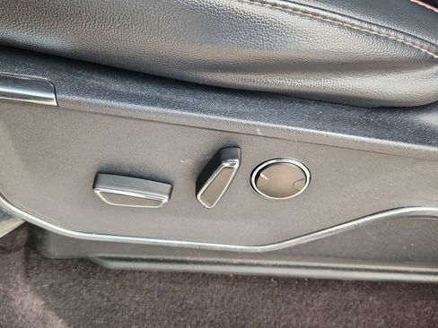 Used 2021 Ford F150 Lariat image 8