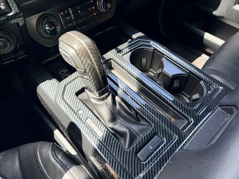 Used 2019 Ford F150 Raptor w/ Equipment Group 802A Luxury AWD/4WD image 17