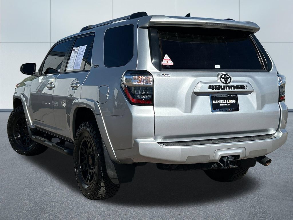 Used 2020 Toyota 4Runner SR5 Premium AWD/4WD image 35