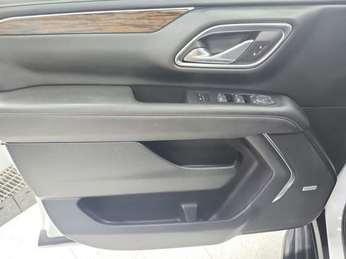 Used 2023 Chevrolet Suburban Premier RWD image 38