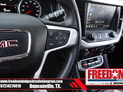 Used 2023 GMC Acadia SLT AWD/4WD image 29