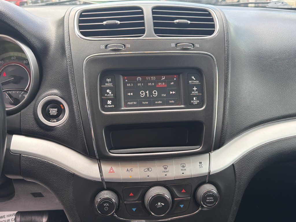 Used 2017 Dodge Journey SE w/ Flexible Seating Group FWD image 23