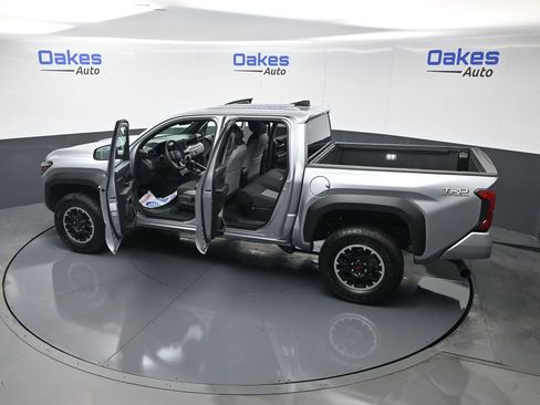 Used 2025 Toyota Tacoma TRD Off-Road image 59