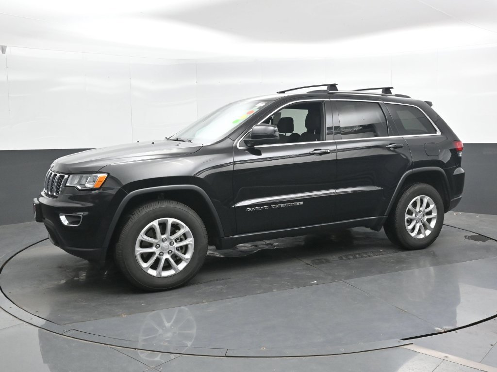 Used 2021 Jeep Grand Cherokee Laredo AWD/4WD image 7