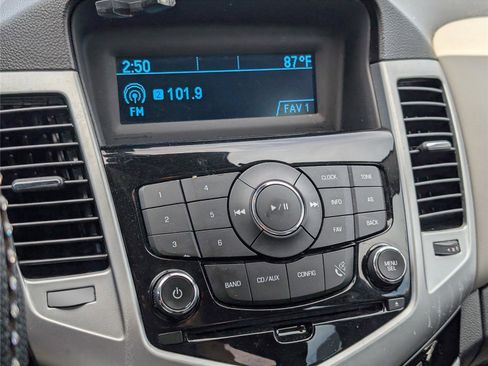 Used 2016 Chevrolet Cruze LS image 16