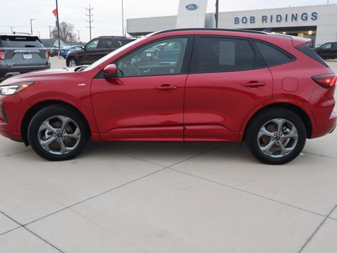 Used 2023 Ford Escape ST-Line Select w/ Tech Pack #2 image 8