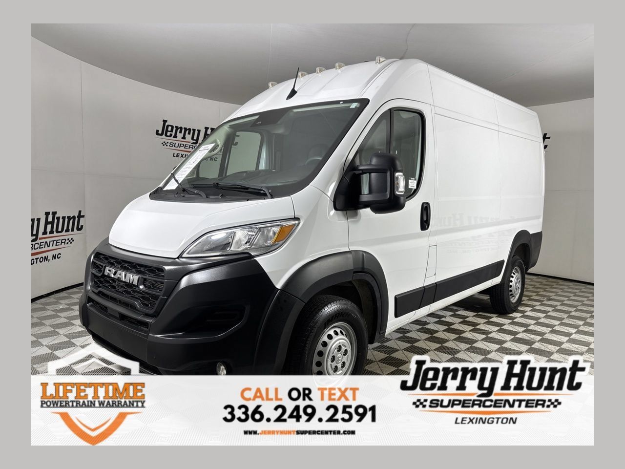 Used 2025 RAM ProMaster 2500 w/ Convenience Group FWD image 1