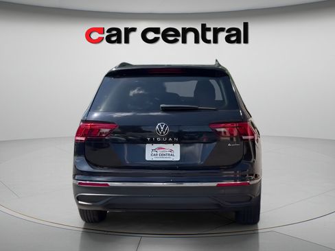 Used 2022 Volkswagen Tiguan S AWD/4WD image 4