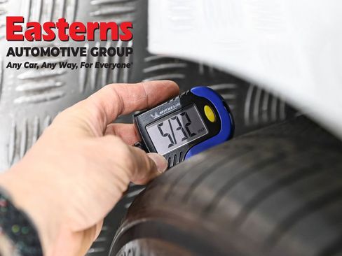 Used 2023 Tesla Model 3 Standard Range image 24