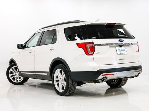 Used 2017 Ford Explorer XLT w/ Equipment Group 202A image 32