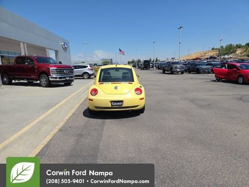 Used 2008 Volkswagen Beetle S FWD image 8
