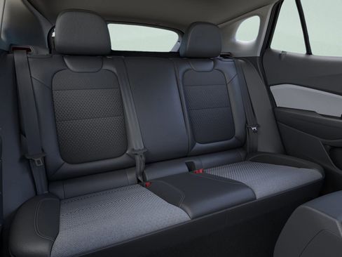 New 2026 Chevrolet Trax LT image 17