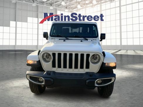 Used 2022 Jeep Gladiator Overland w/ Popular Equipment Package image 8