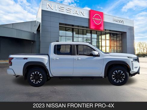 Certified 2023 Nissan Frontier PRO-4X w/ Technology Package image 6