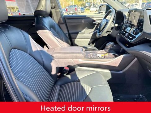 Used 2024 Toyota Highlander XSE image 16