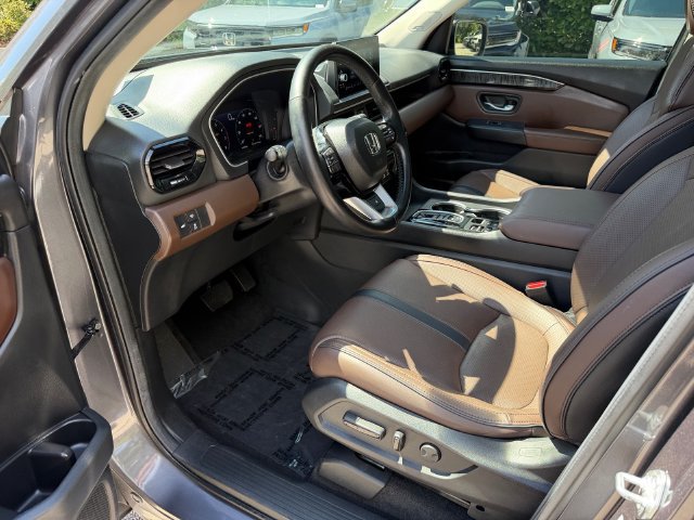 Used 2024 Honda Pilot Elite image 13