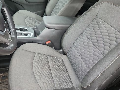 Used 2020 Chevrolet Equinox LT image 19