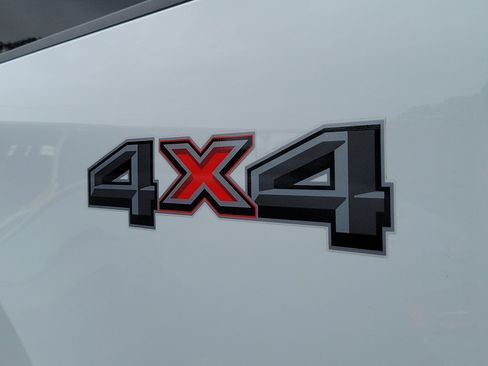 Used 2025 Ford F350 Lariat AWD/4WD image 4